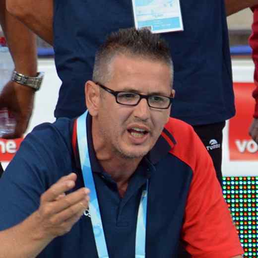 https://new.pkdubrava.hr/wp-content/uploads/2017/10/team_coach_01.jpg